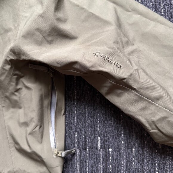 【Brand New】ARC'TERYX Beta Jacket Men's -Size M- Tatsu - 2022 Model - Picture 7 of 9